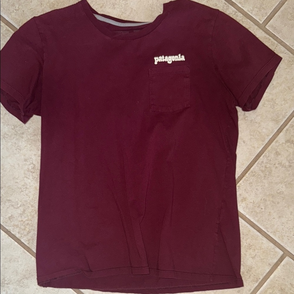 Patagonia woman’s Maroon T-Shirt